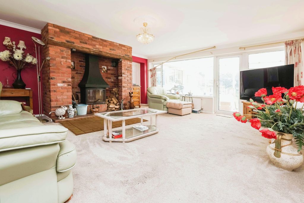 Property photo 2 of 17 Photography