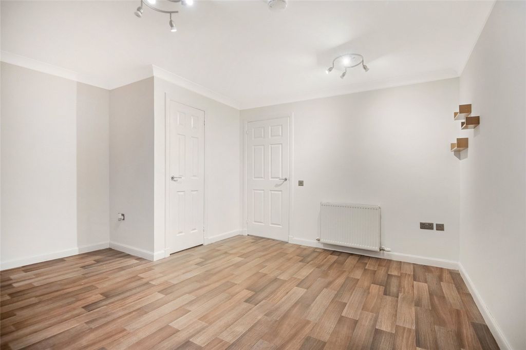 Property photo 3 of 12 Picture No. 06