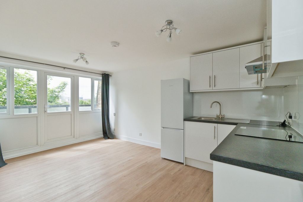 Property photo 2 of 14 Pbox-Img.Jpg