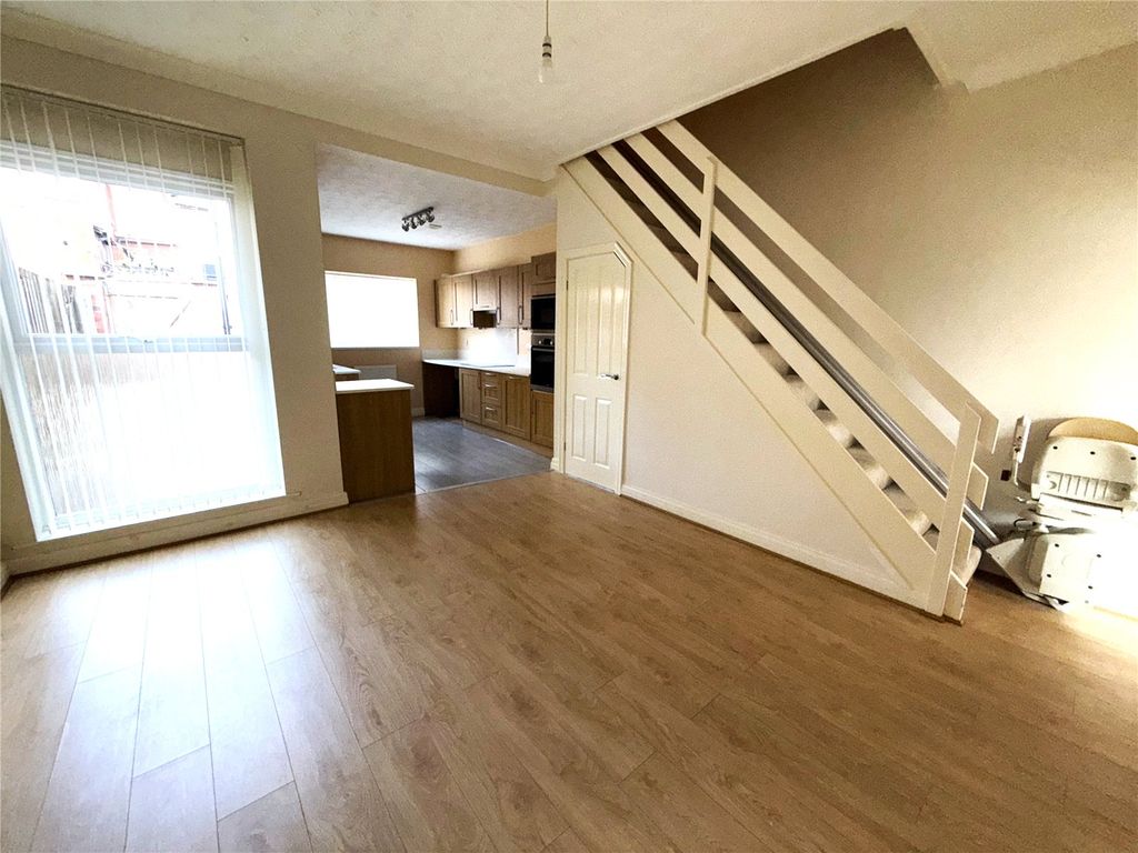 Property photo 2 of 15 Picture No. 41