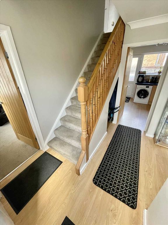 Property photo 2 of 13 Entrance Hall