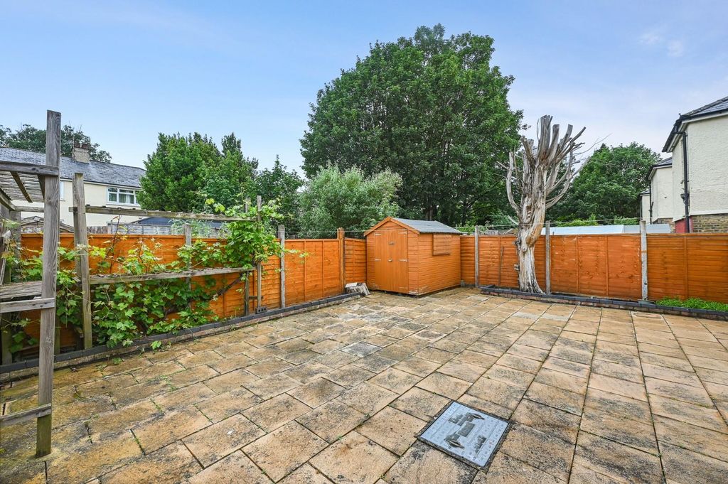 Property photo 3 of 9