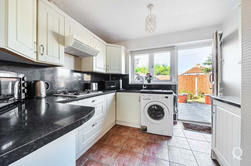 Property photo 3 of 25 24A57Af4-8677-440...