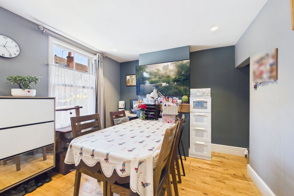 Property photo 3 of 9 Picture No. 02