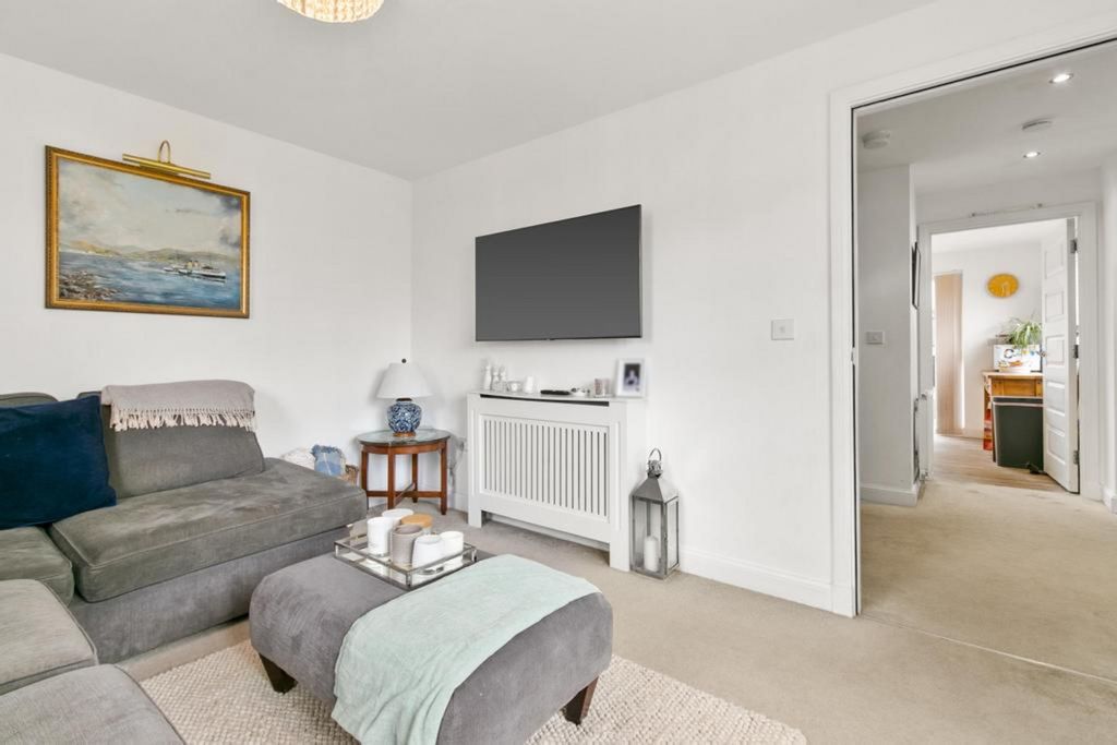 Property photo 3 of 24