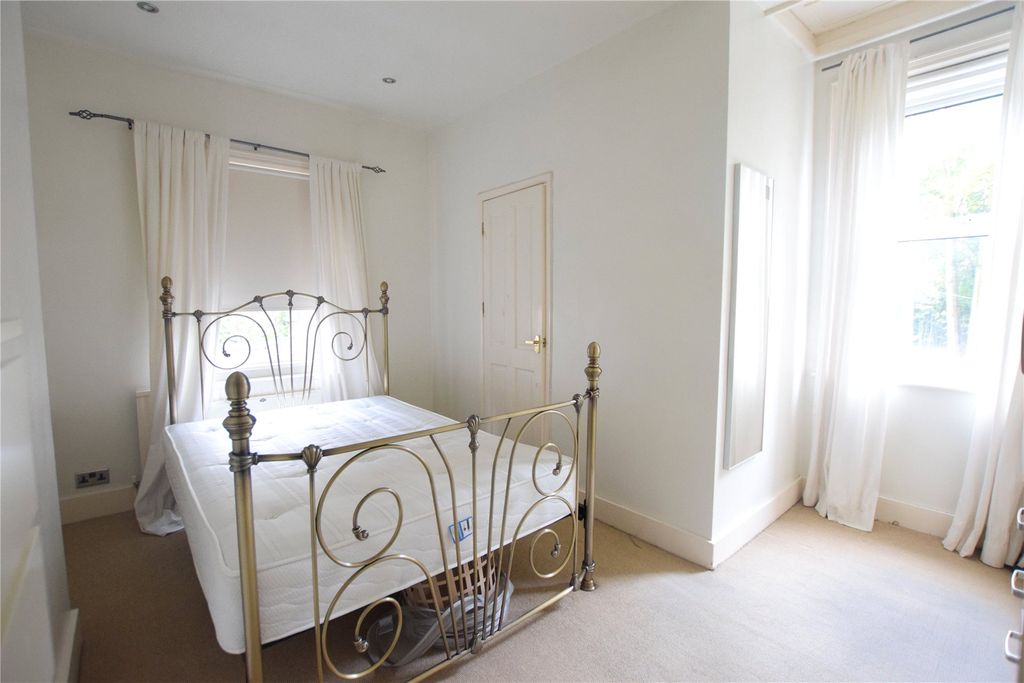 Property photo 3 of 7 Bedroom