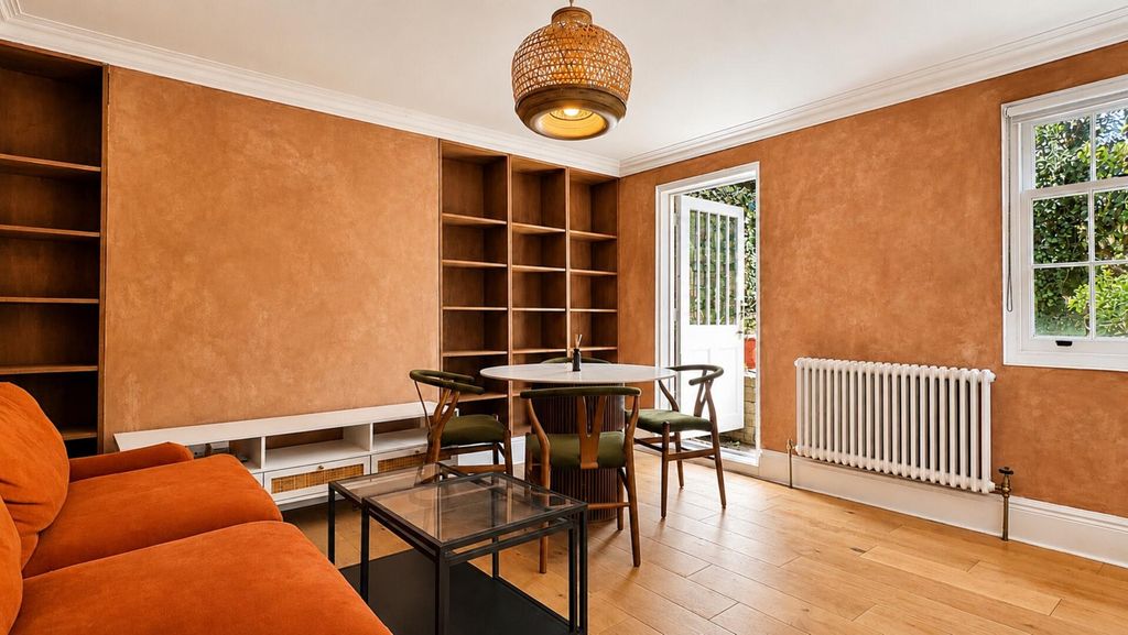 Property photo 2 of 16 Dining Room