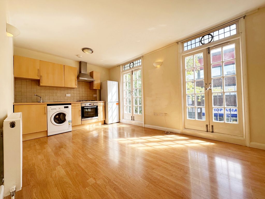 Property photo 1 of 8