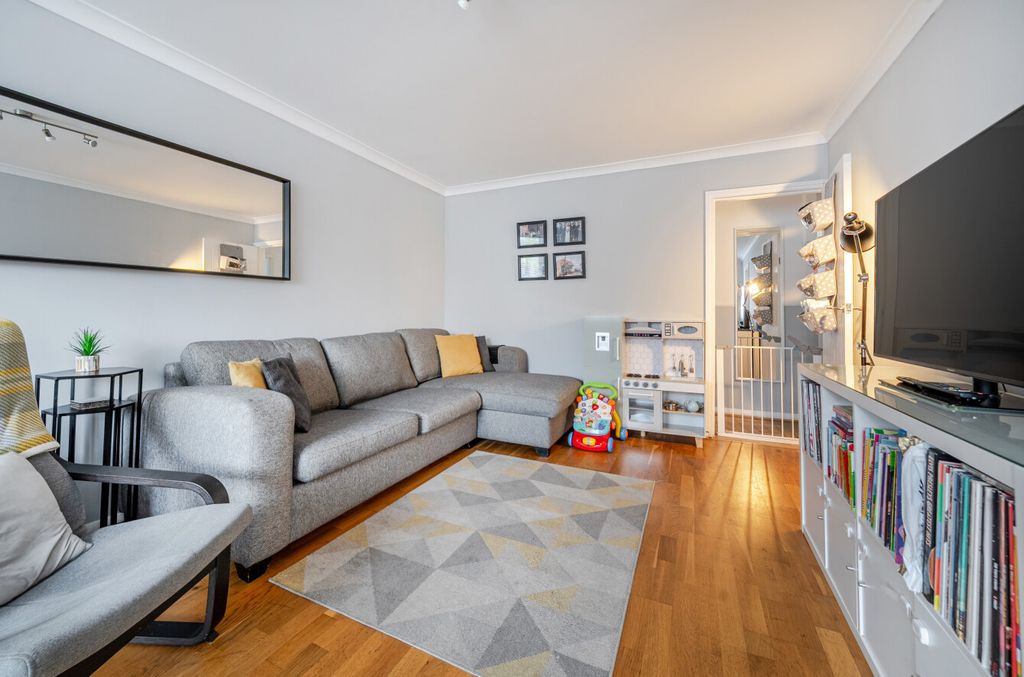 Property photo 1 of 19 1368797-15-68Ed06...