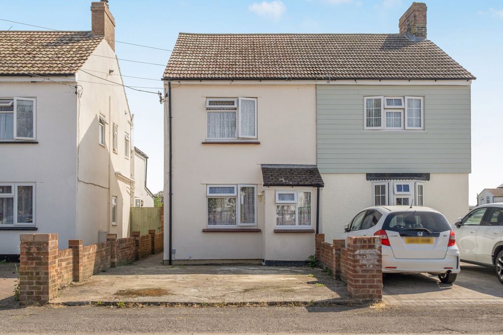 Property photo 1 of 13 External