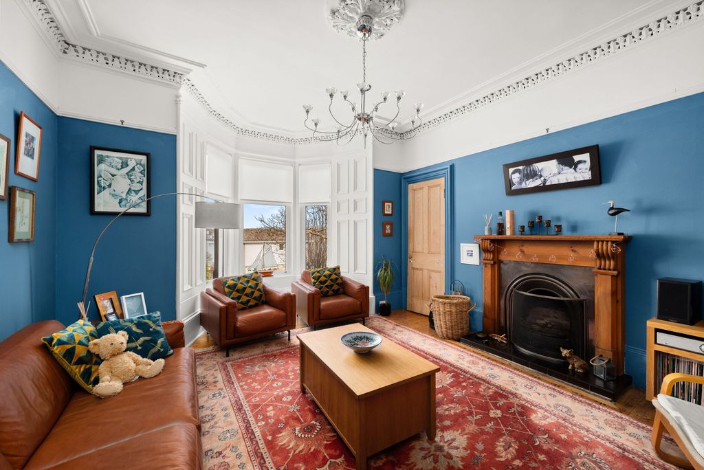 Property photo 2 of 24