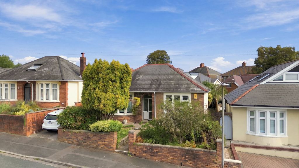 Property photo 1 of 15