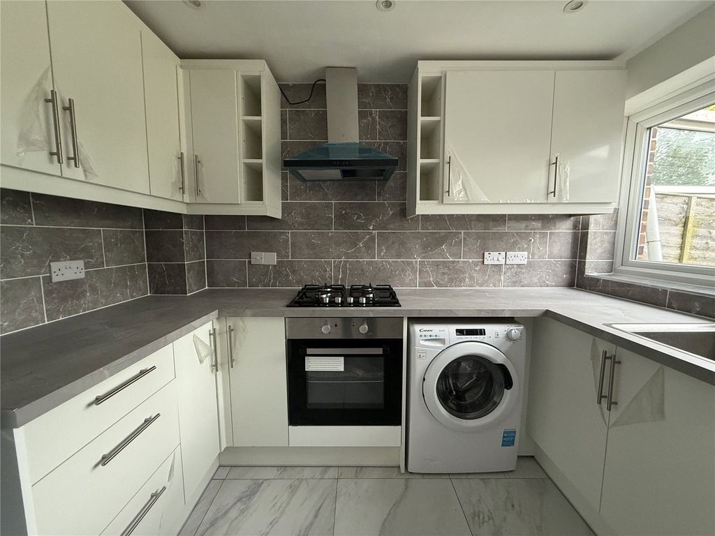 Property photo 2 of 11 Picture No. 05