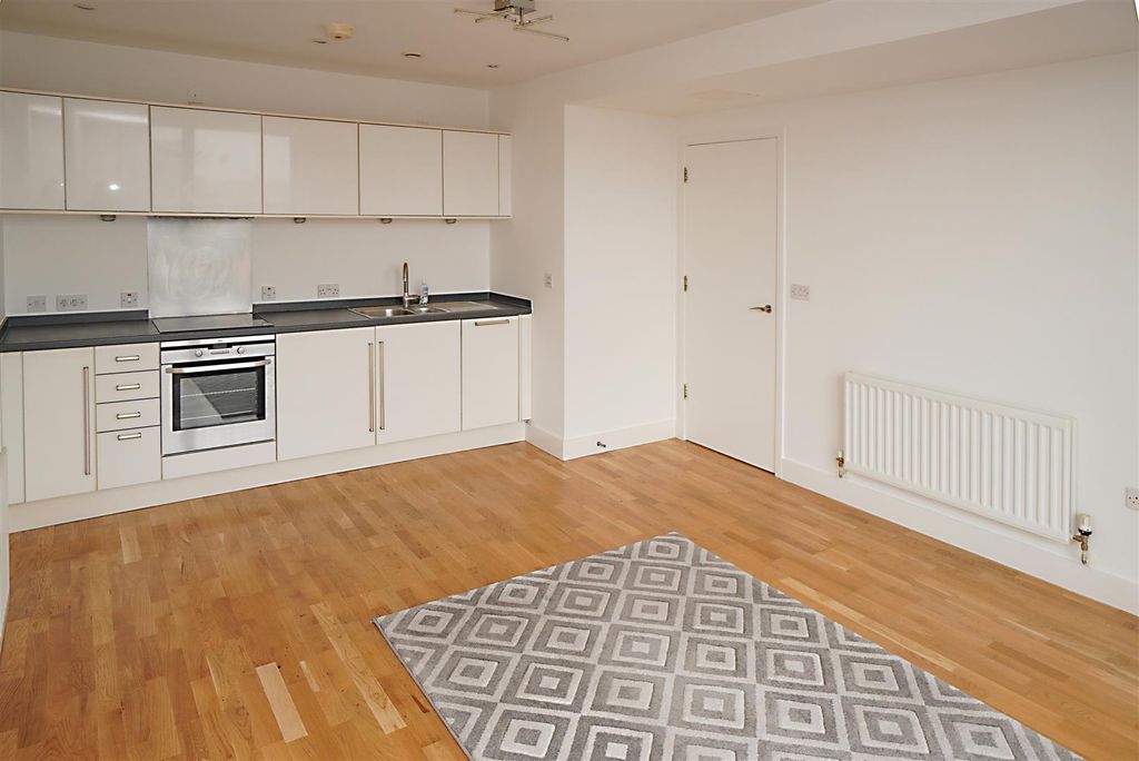 Property photo 2 of 6 Kitchen.Jpg