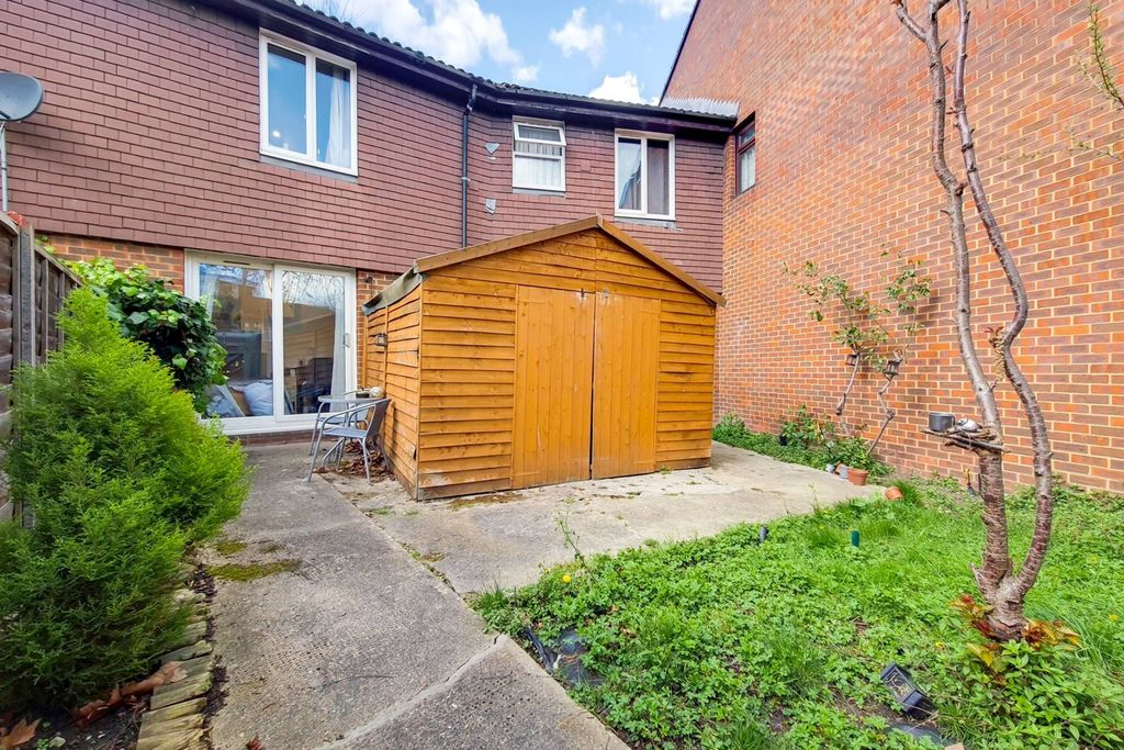Property photo 3 of 12
