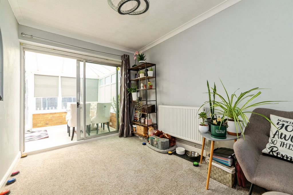 Property photo 2 of 42