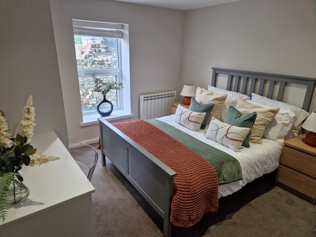 Property photo 2 of 17 Picture No. 02