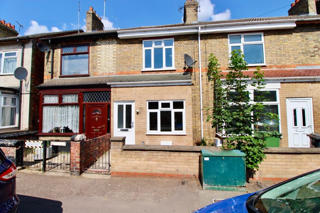 Property photo 1 of 12