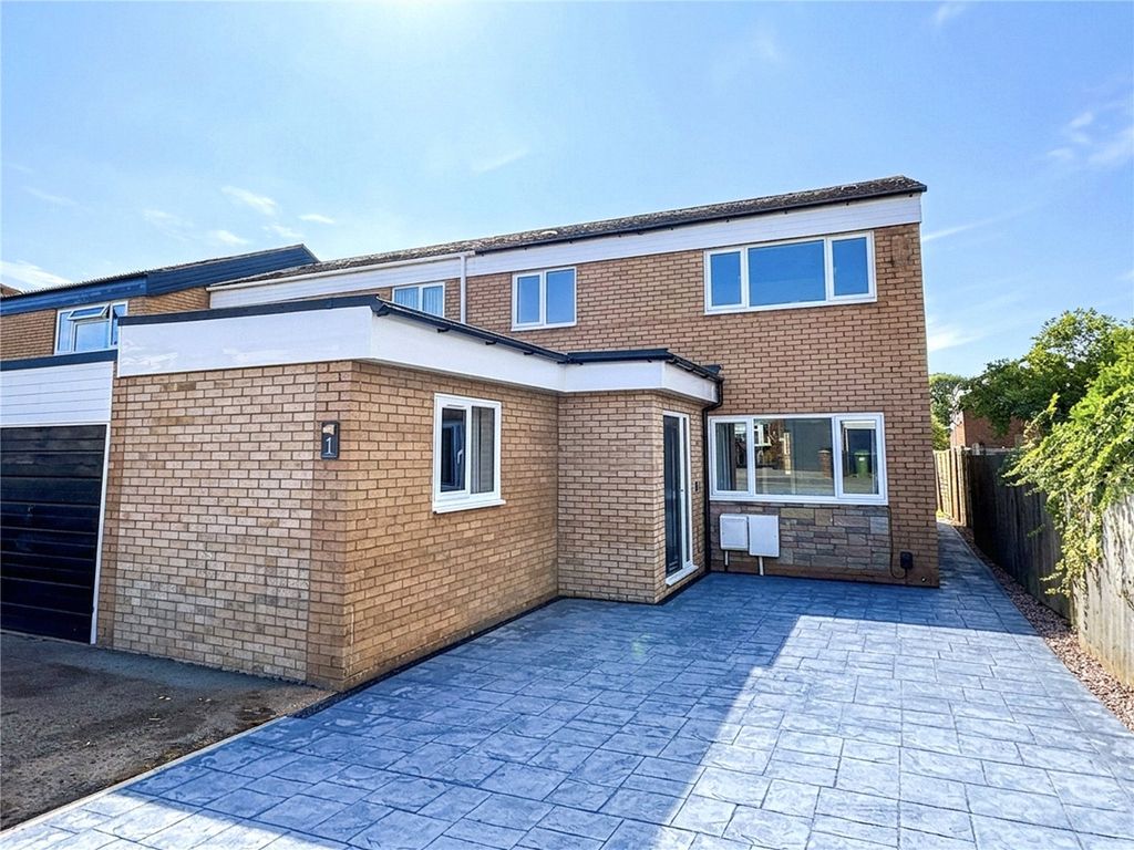 Property photo 3 of 52 Picture No. 64