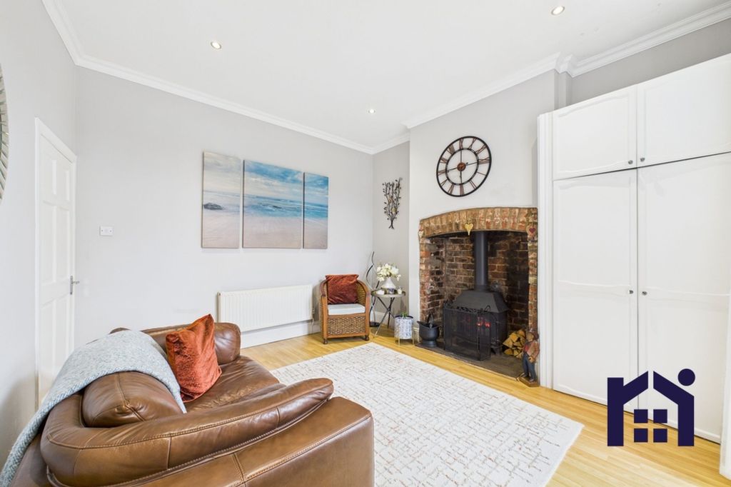 Property photo 2 of 19 Reception Two