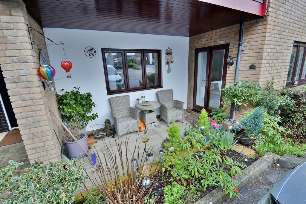 Property photo 2 of 13