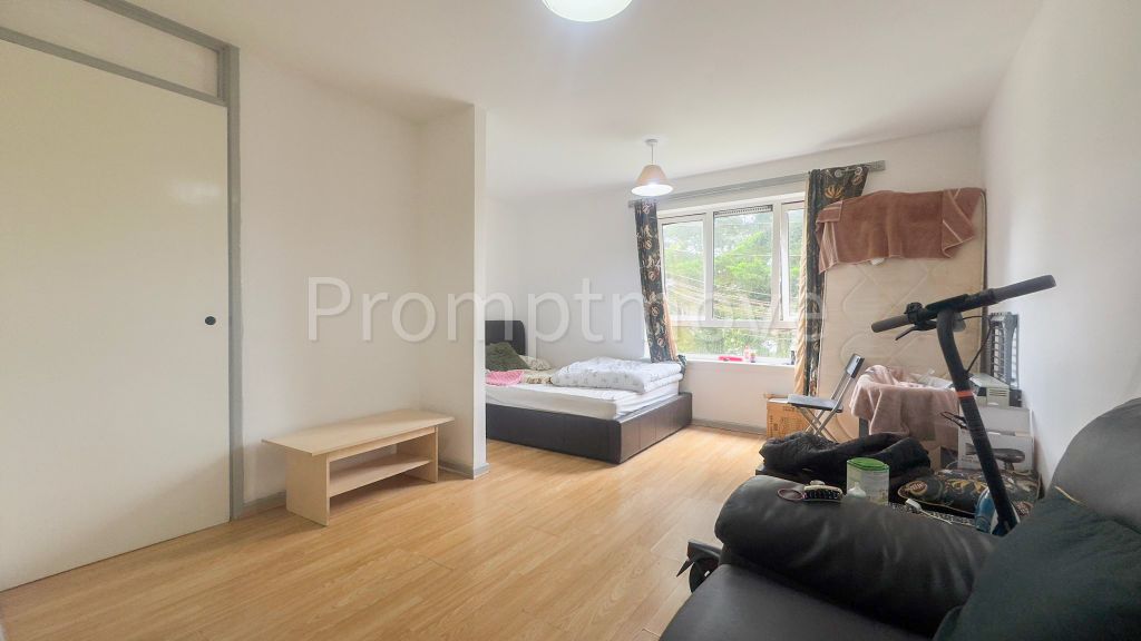 Property photo 1 of 5 Na