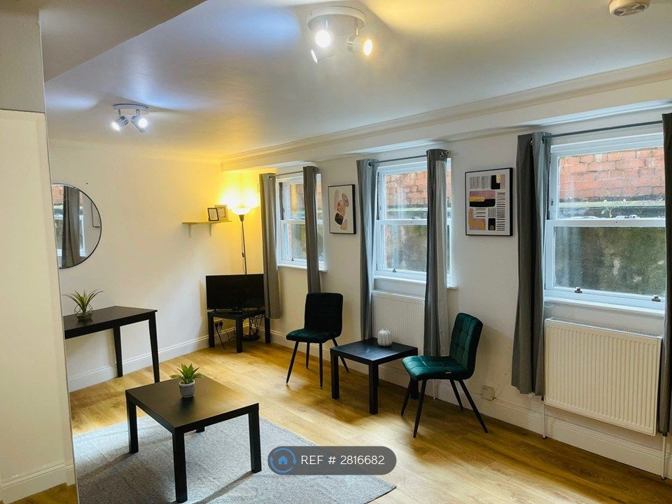 Property photo 3 of 13