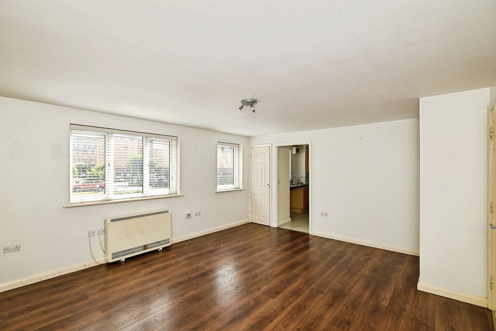 Property photo 2 of 12