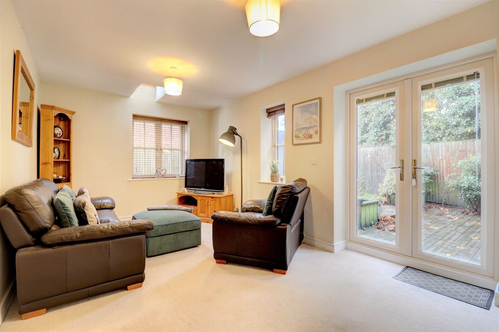 Property photo 3 of 13 Picture No. 05