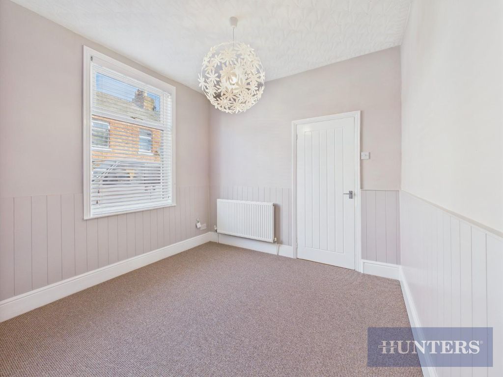 Property photo 3 of 19 Cam05316G0-Pr0126-Still008.Jpg