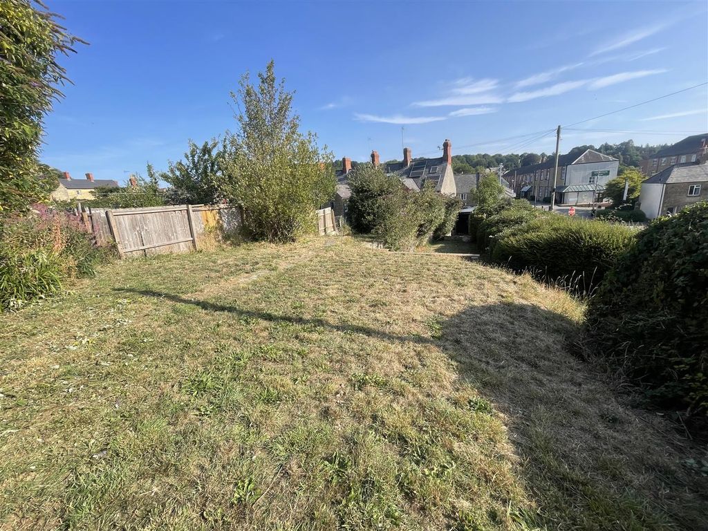 Property photo 2 of 10