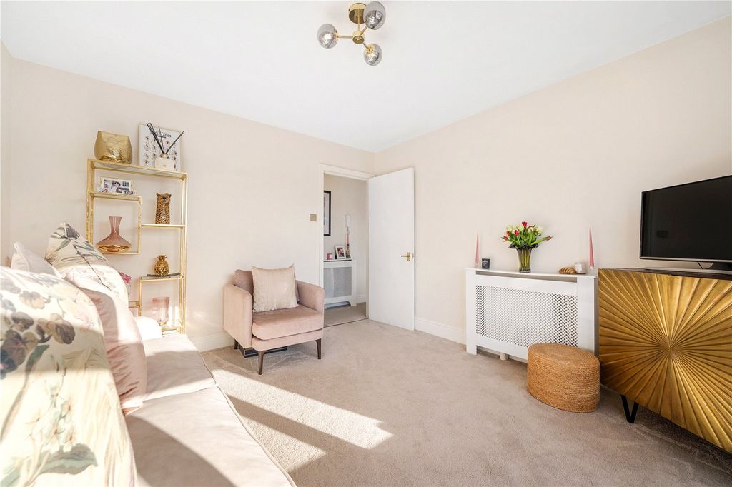 Property photo 2 of 12 Reception