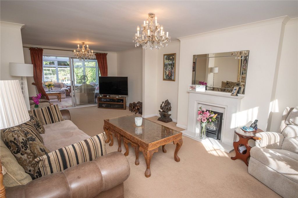 Property photo 2 of 24 Picture No. 10