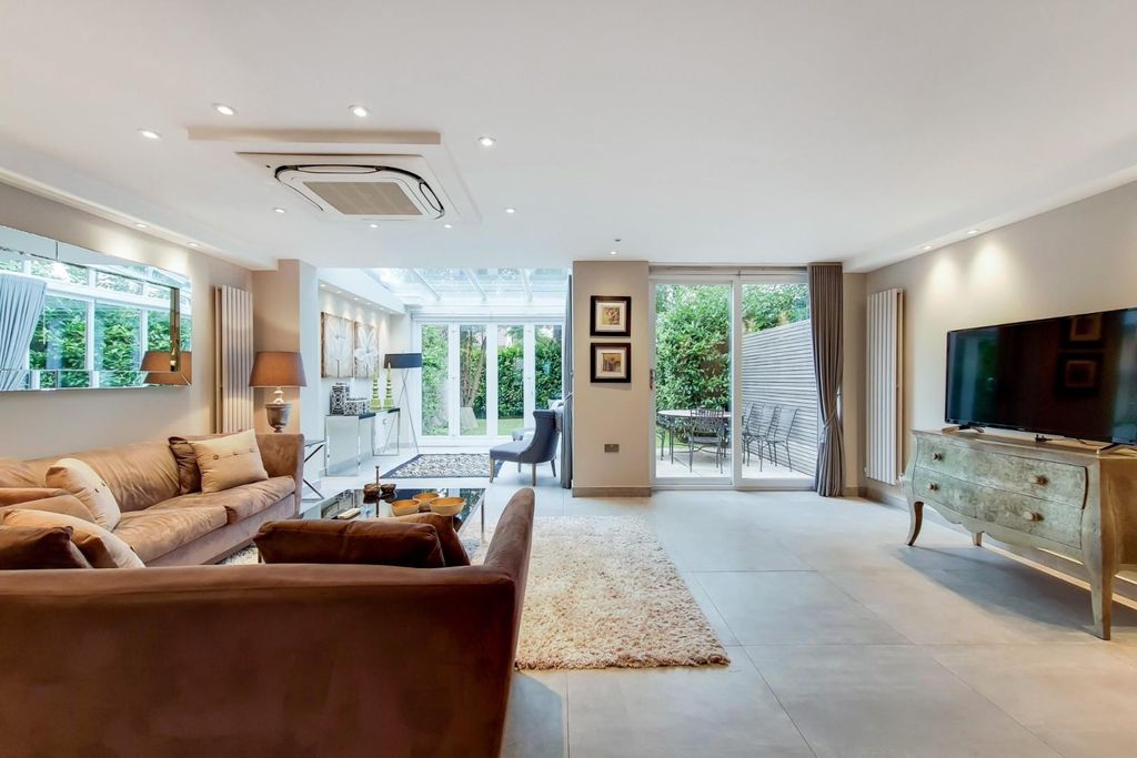 Property photo 2 of 26 4_Reception-0.Jpg