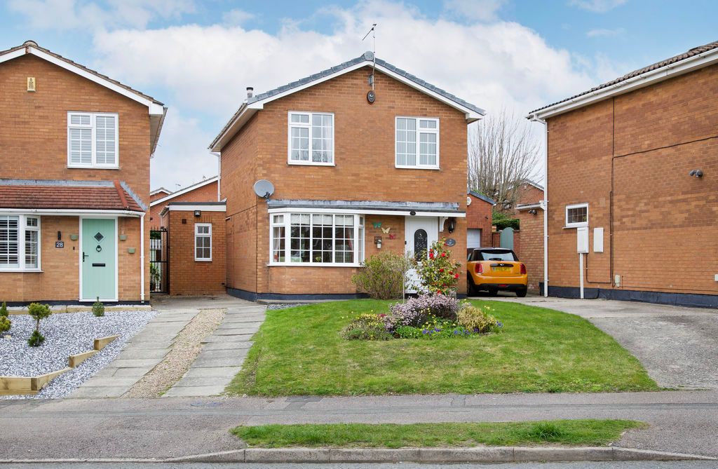 Property photo 1 of 26 Front