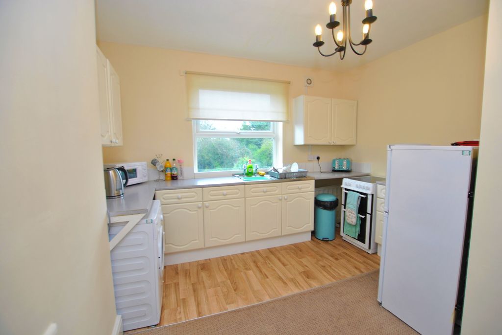 Property photo 2 of 12 Photo 02