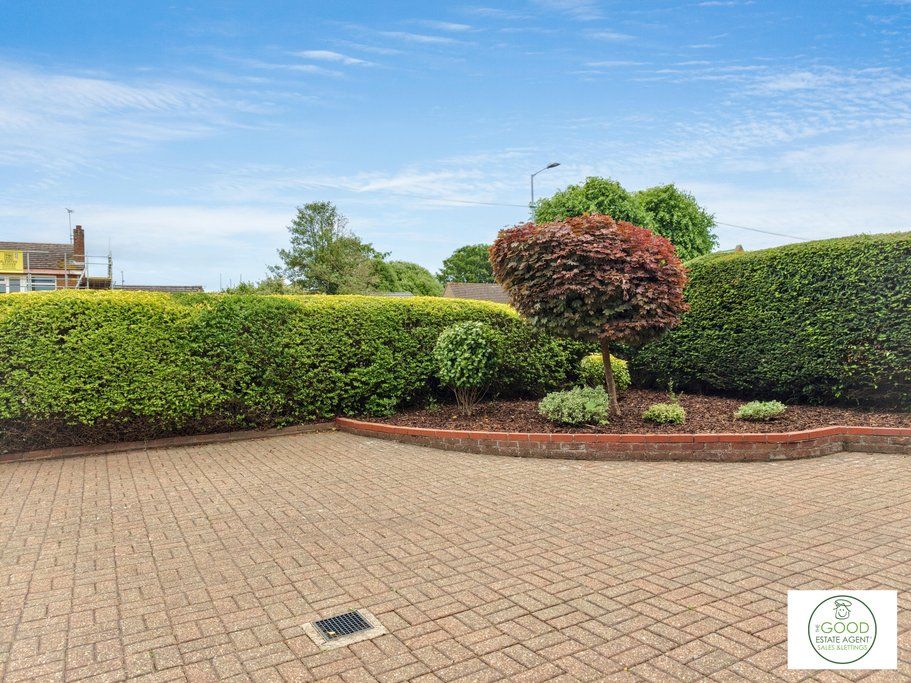 Property photo 2 of 26