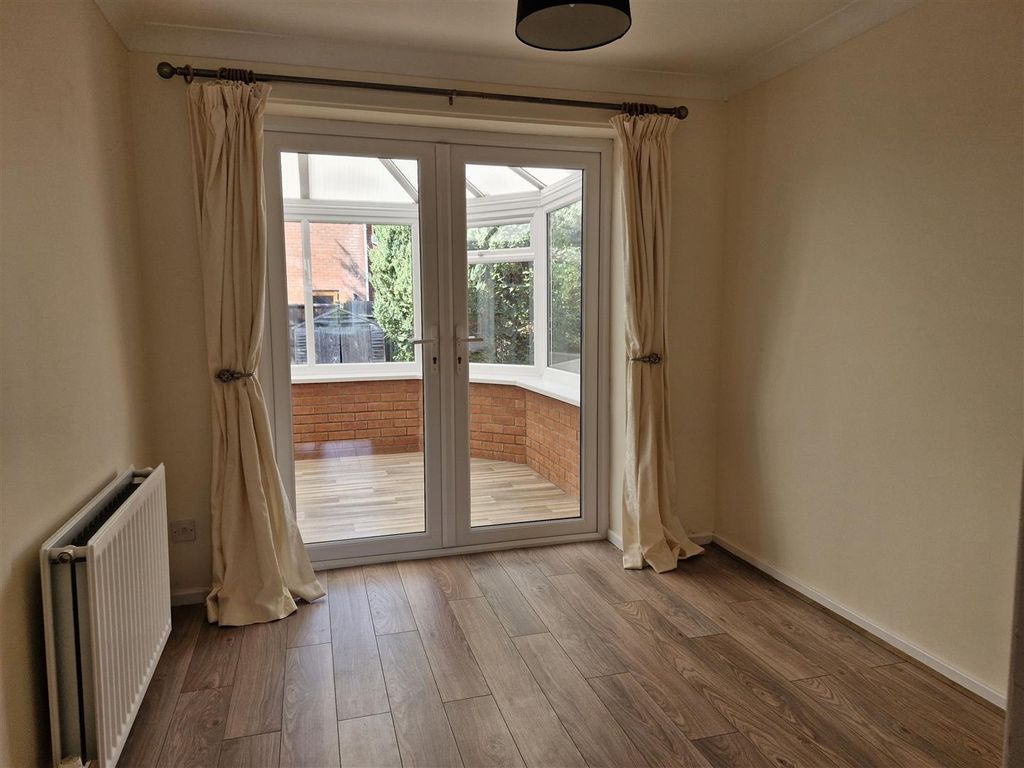 Property photo 3 of 11 Dining Room.Jpg