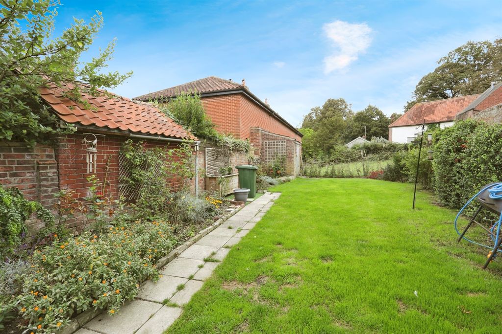 Property photo 2 of 14