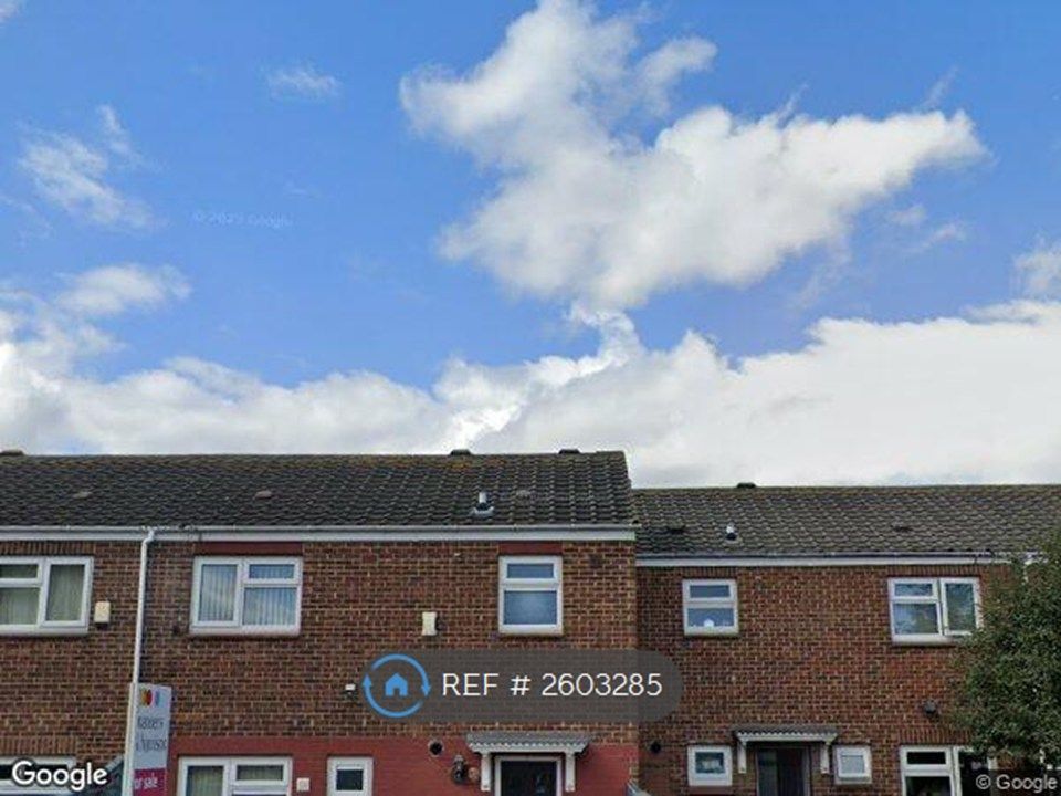 Property photo 2 of 13