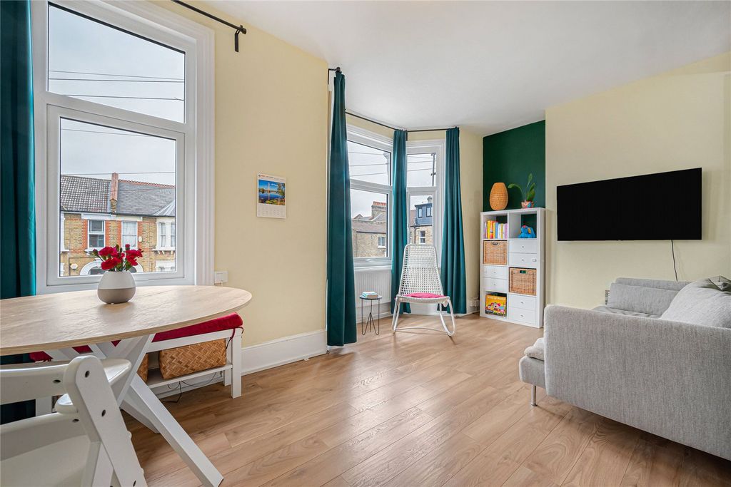 Property photo 2 of 11 Picture No. 02