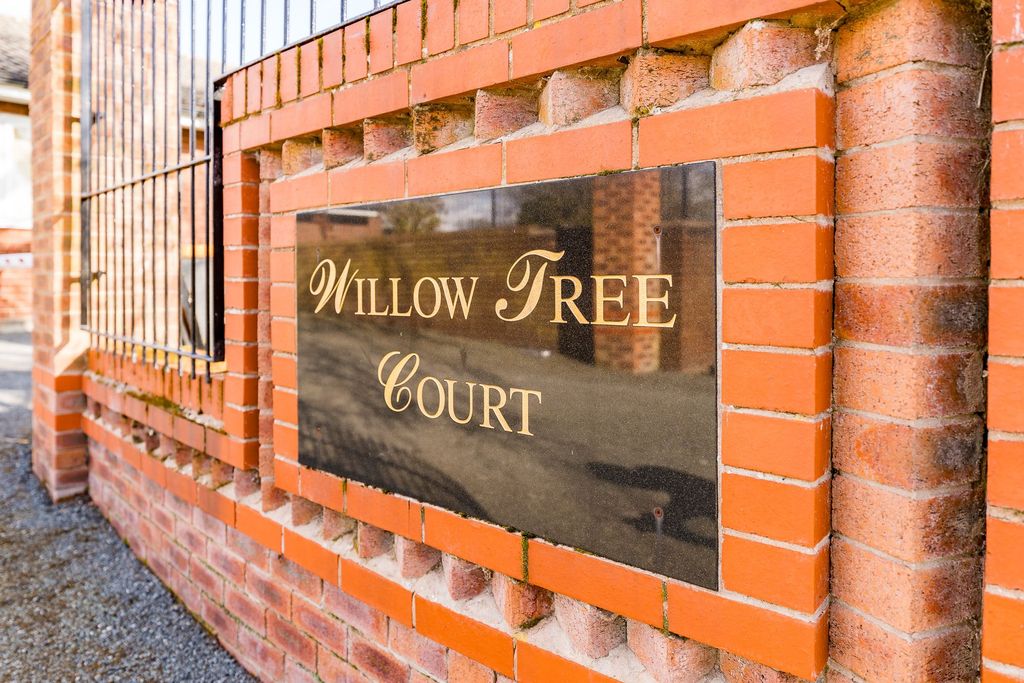 Property photo 3 of 19