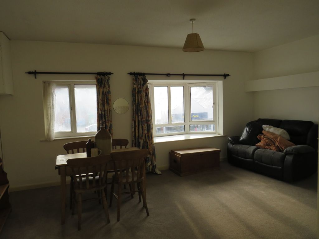 Property photo 3 of 7 Image