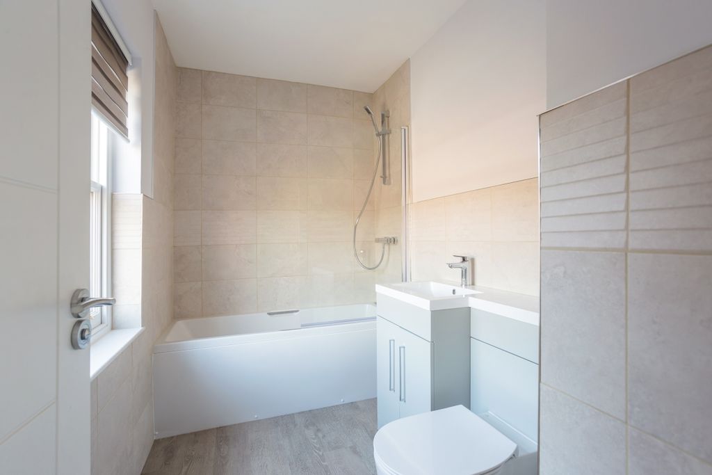 Property photo 3 of 5 Bathroom