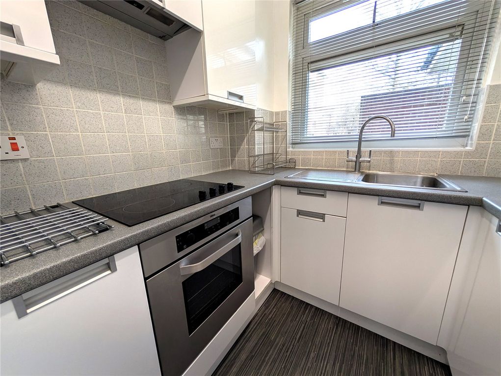 Property photo 3 of 12 Picture No. 54