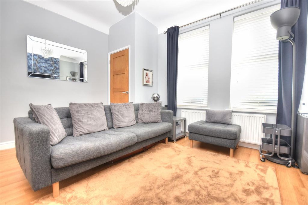 Property photo 3 of 11 Dsc_4256_Enhancer.Jpg