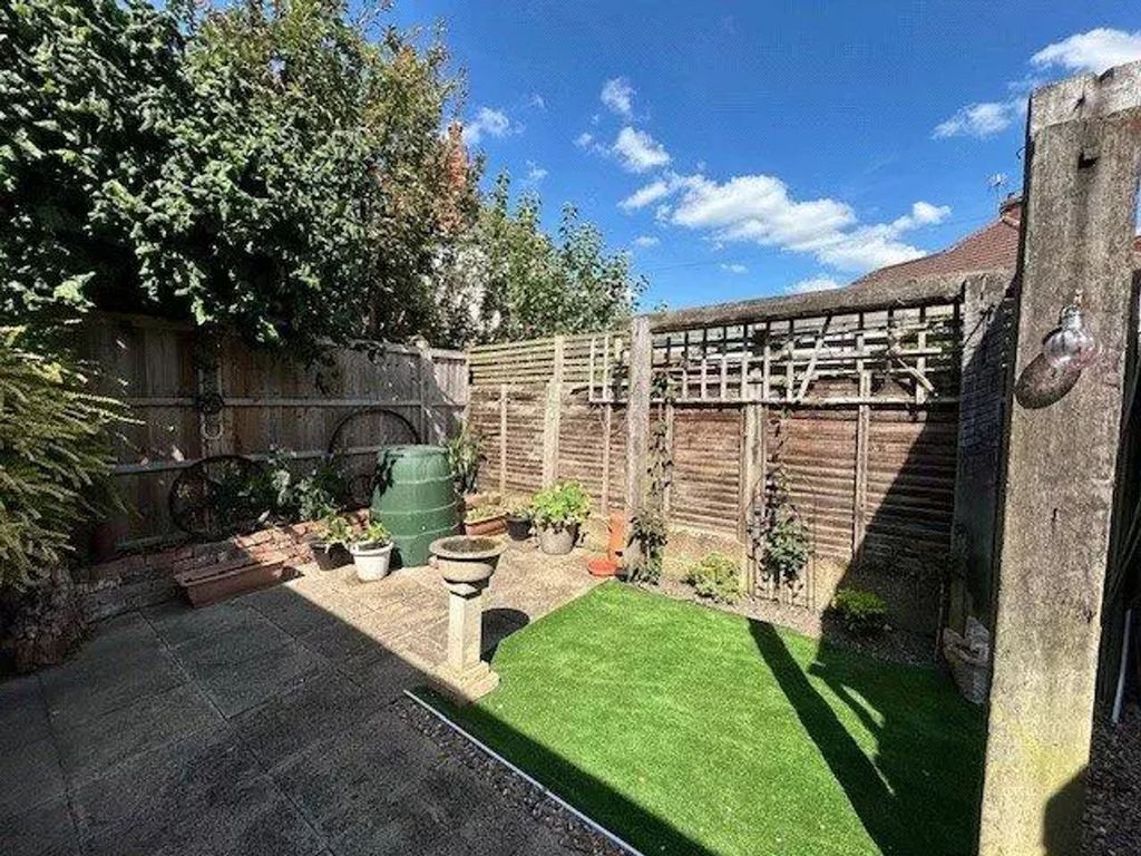 Property photo 3 of 9