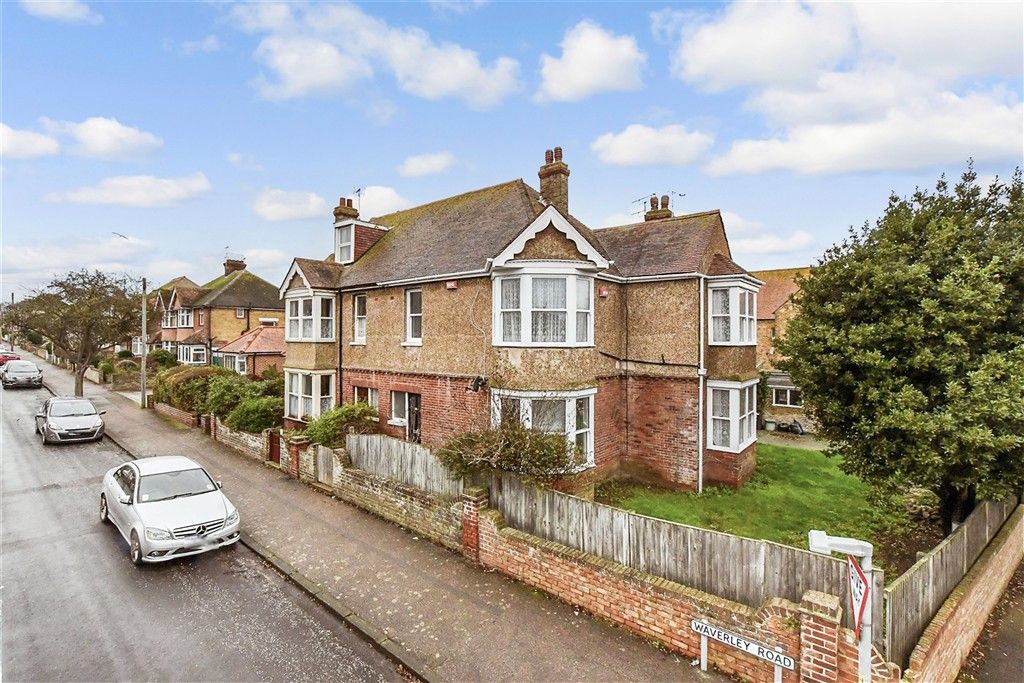 Property photo 1 of 18 External (Web) - Yes