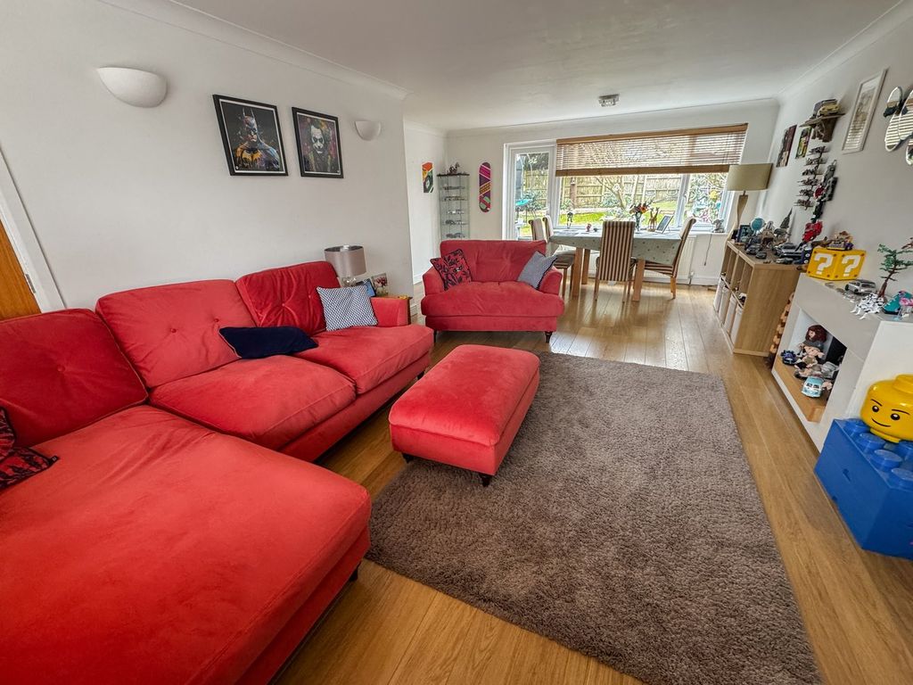 Property photo 3 of 26