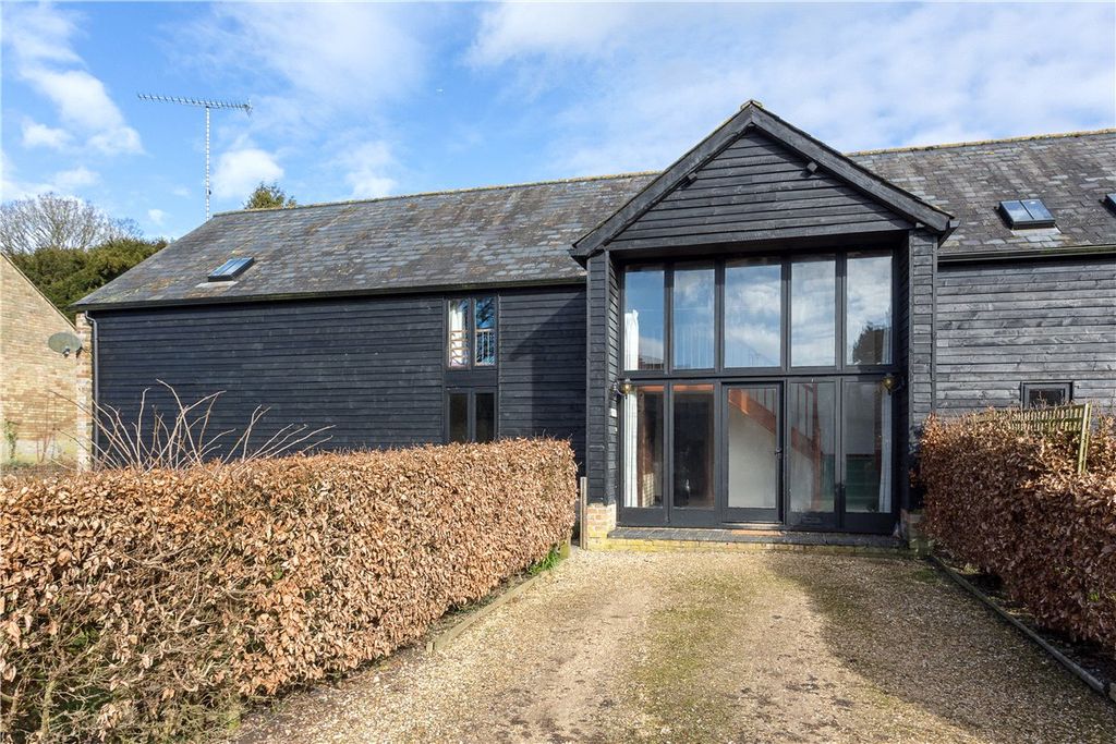 Property photo 2 of 9 Picture No. 18